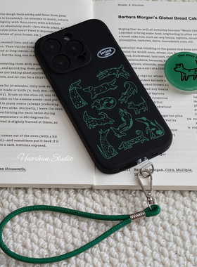 绿黑小狗适用于iPhone16promax全包硅胶液态17苹果15PROMAX/14PLUS手机壳苹果14pro/13min/12/11软壳小众创意