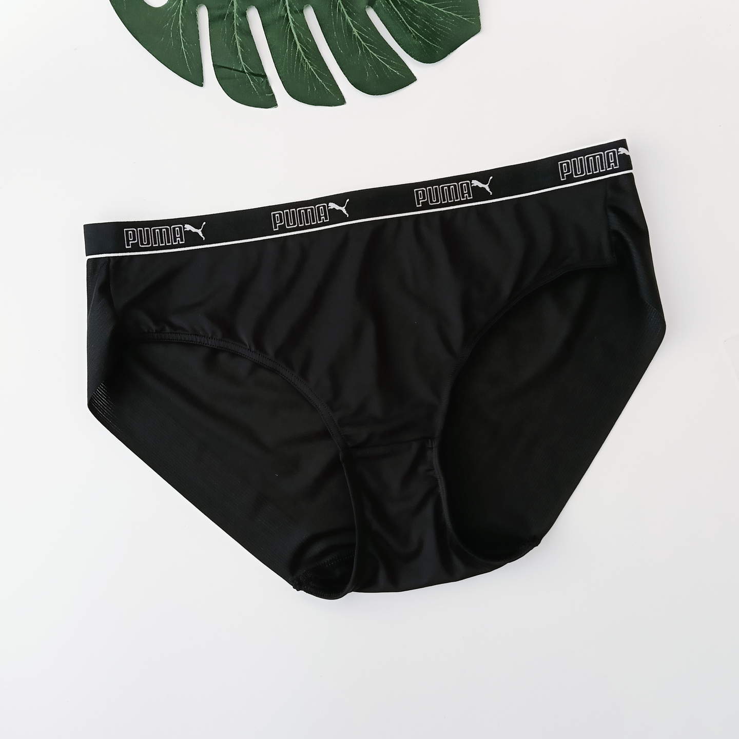 新款黑色运动速干牛奶丝女内裤