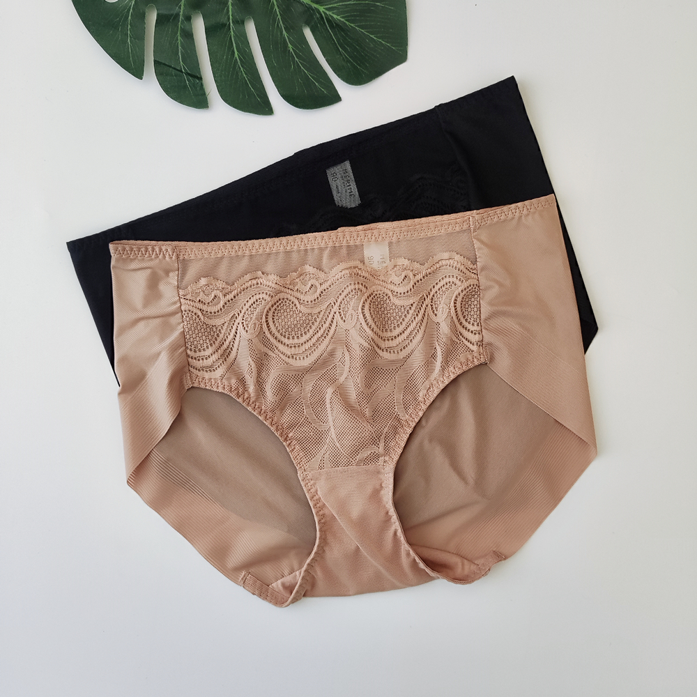 2025新款深肤黑色轻奢款简约无痕包臀舒适中腰女三角内裤纯棉内衬