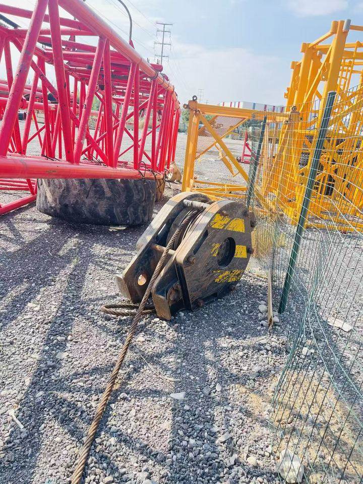 1月2日银川设备编号为HD0075CD0377三一牌履带起重机一台网络拍卖公告