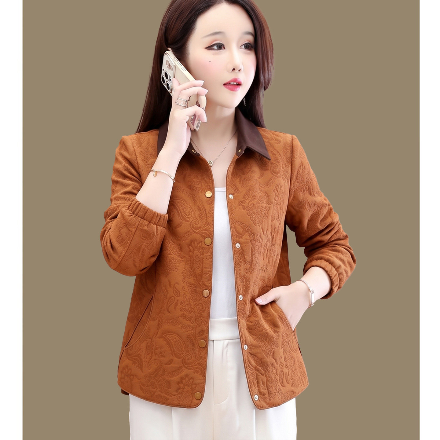 年轻妈妈短款外套中年夹克开衫女
