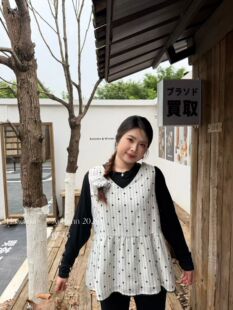 花菜家6743#上衣加马甲两件套 白 杏 黑 XL～3XL