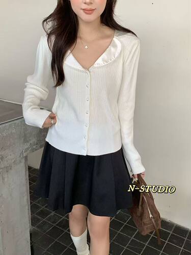 N家m726#娃娃领针织衫 颜色:黑色、杏色 尺码:M、L、XL
