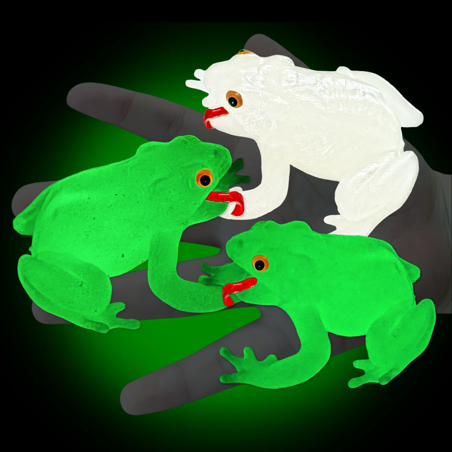 软胶夜光仿真青蛙儿童玩具万圣节鬼屋恐怖箱昆虫吓人发光动物模型
