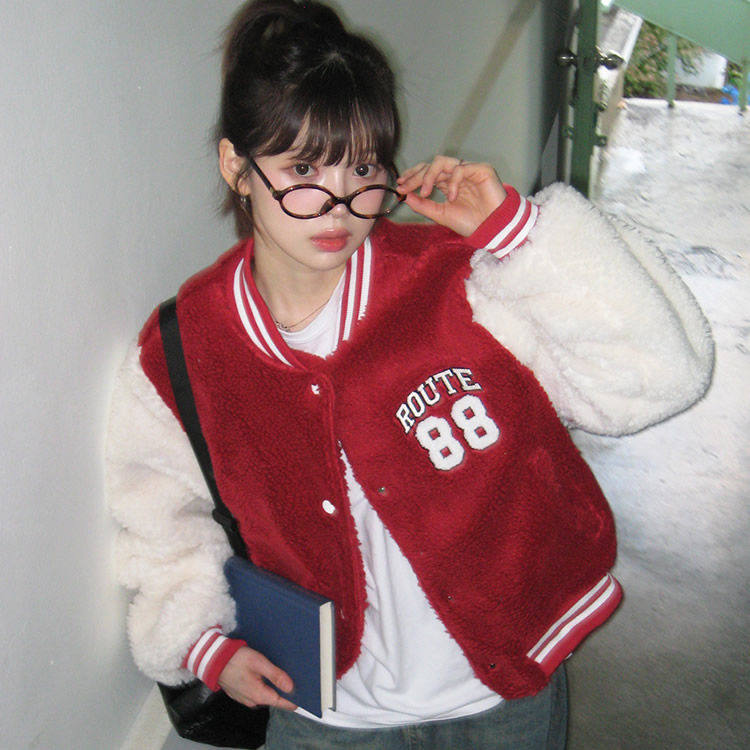 时尚起义韩国甜美2026春新88刺绣拼色羊羔绒宽松外套tp26010809