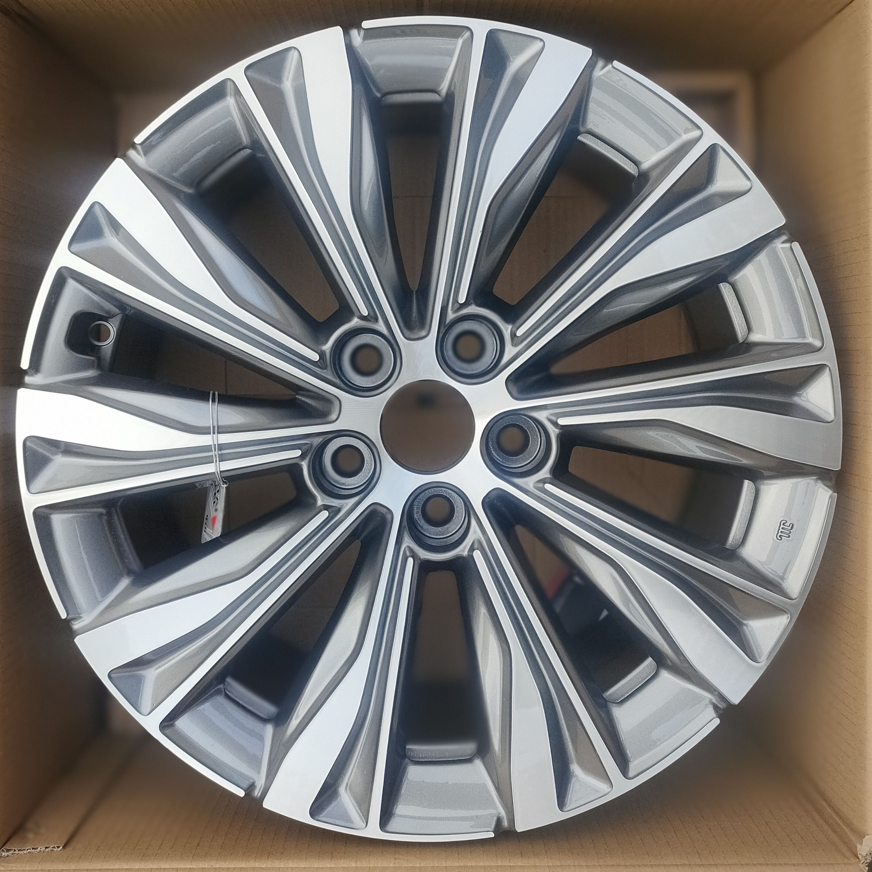 适用于新款18寸红旗E-QM5PLUS原车款铝合金轮毂红旗EQM5轮毂全新