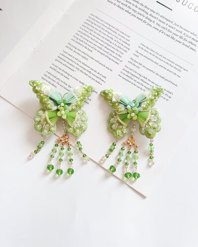 原创设计手工刺绣蝴蝶发夹公主气质鸭嘴夹边夹侧边夹发卡头饰