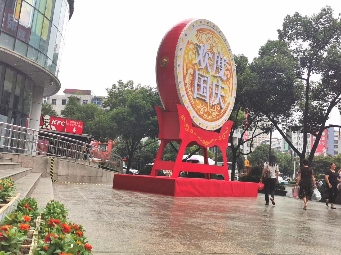 出租3米牛皮鼓龙鼓战鼓立式大鼓堂鼓中国红鼓成人演出鼓打击乐器