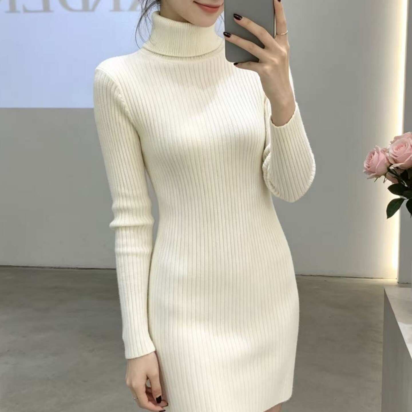 高领中长款毛衣裙女修身2026秋冬新款紧身内搭气质减龄包臀连衣裙