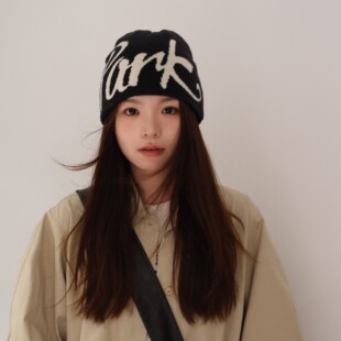 颜小姐/街头字母提花双面戴针织帽女嘻哈滑板护耳套头帽秋冬冷帽