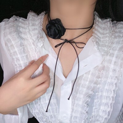 法式小香风山茶花项链