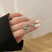 温柔复古耳饰小香风珍珠耳环女法式 港风小众设计感耳钉耳夹无耳洞