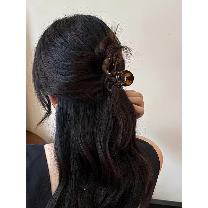 简约几何半扎发抓夹女后脑勺高级感气质鲨鱼夹高马尾发夹盘发头饰