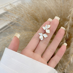 精致花朵耳环夏新气质韩系百搭耳钉小巧简约ins潮耳饰耳夹无耳洞