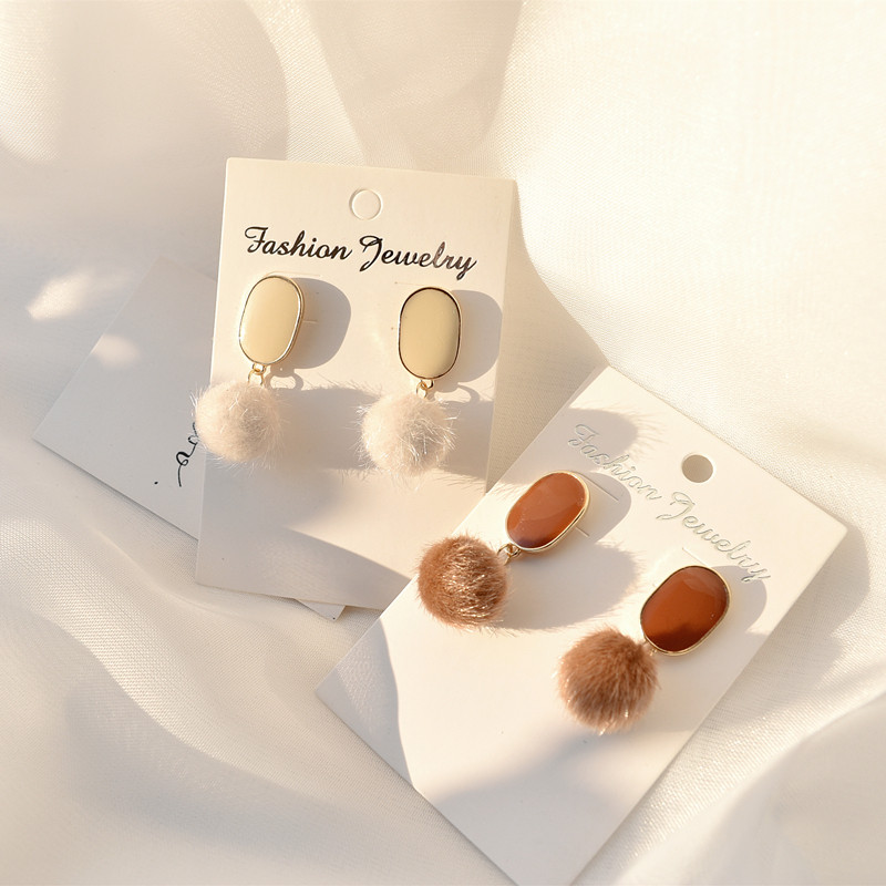 日韩时尚气质大方可爱秋冬百搭款简约滴釉耳钉马毛式毛球耳环配饰,饰品/流行首饰/时尚饰品新,耳环,淘宝优惠券,粉丝福利购,淘宝优惠卷
