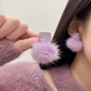 紫色水貂毛耳钉~甜美秋冬少女心耳环方块温柔毛绒绒氛围感耳饰女