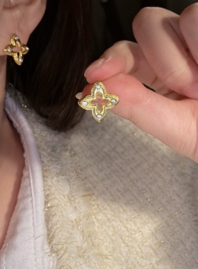 中古vintage拉丝四叶草金色镂空镶钻耳钉高级感轻奢复古耳饰耳夹