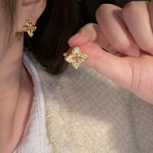 中古vintage拉丝四叶草金色镂空镶钻耳钉高级感轻奢复古耳饰耳夹