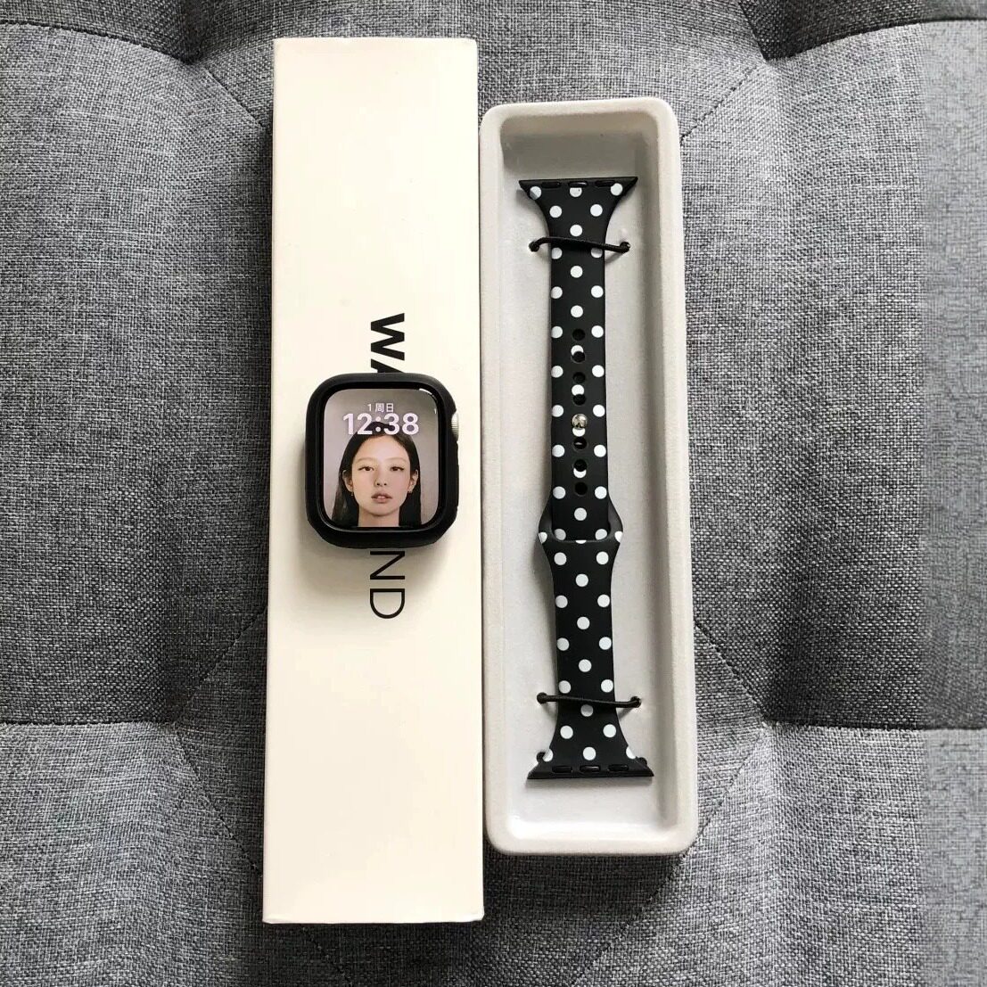 适用苹果S12新款波点小蛮腰硅胶表带s11AppleWatchS1098se3高级感