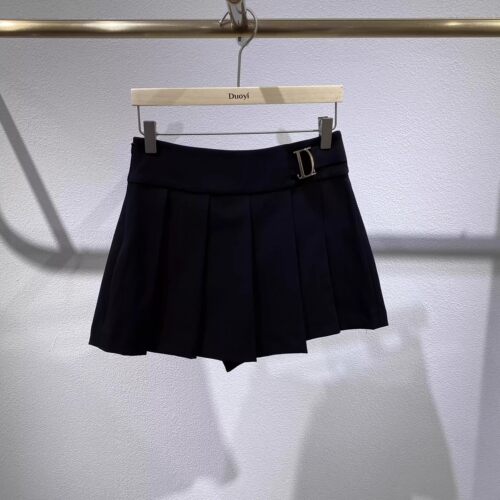 朵以高腰显瘦短款裙裤