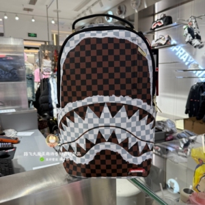 SprayGround专柜正品 棋盘格拼接W1215706书包SG鲨鱼嘴潮牌包男女