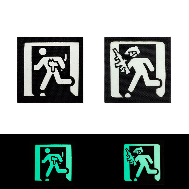 危机时刻带猫逃生 夜光款激光雕刻安全出口标识魔术贴章背包装饰