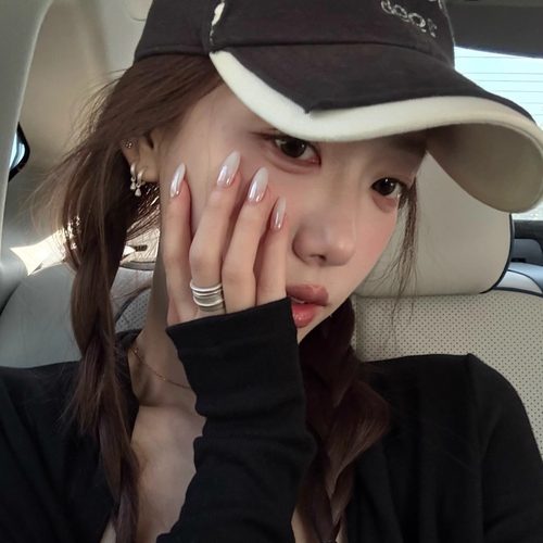 纯欲高级感氛围感白色极光粉美甲