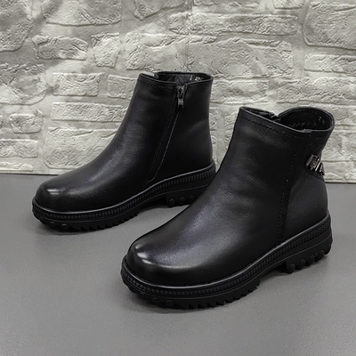 撤柜断码处理真皮女鞋冬季新款圆头时尚平底侧拉链加绒妈妈女短靴