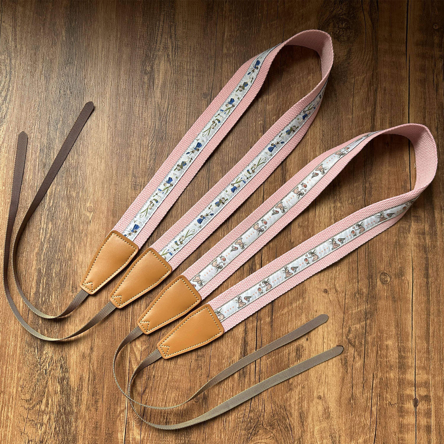 UNIKSTRAP粉色高档刺绣相机背带