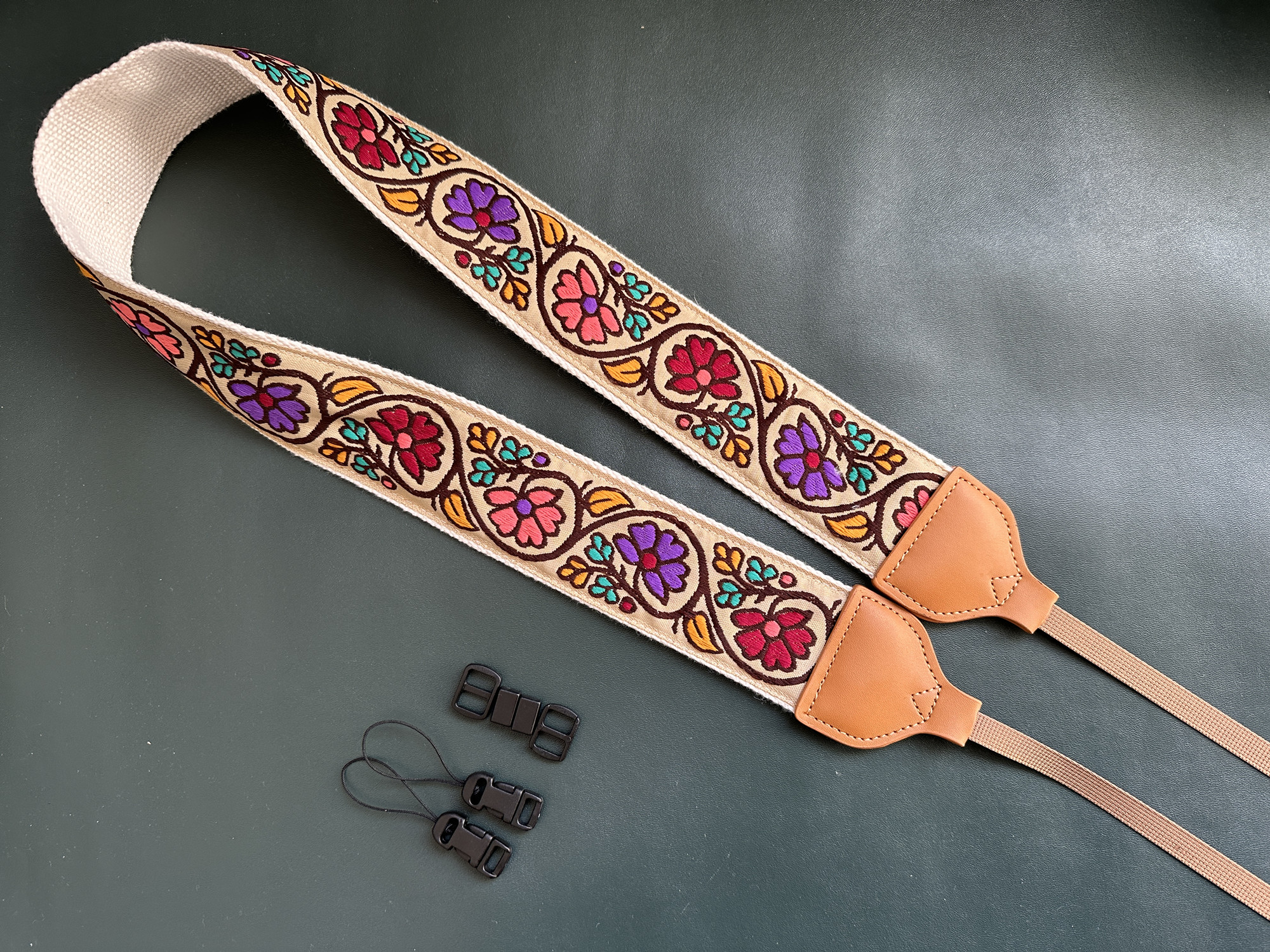 五彩斑斓的花高档绣花加宽加长通用相机背带CAMERA STRAP - 封面