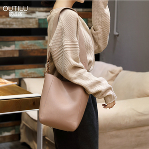 欧美宽肩带水桶包子母包