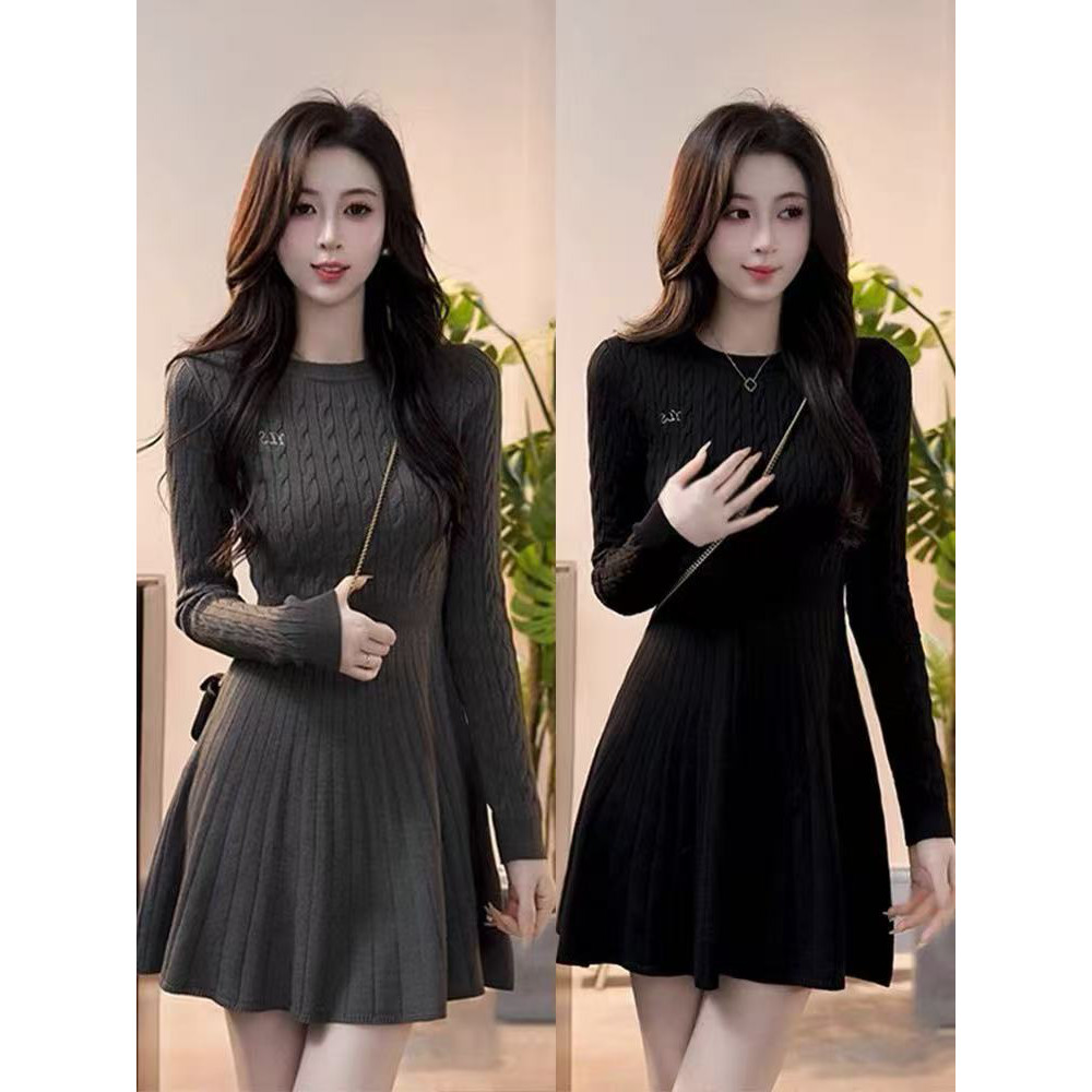 法式圆领麻花针织连衣裙女新款女秋冬小个子中长款百褶裙子