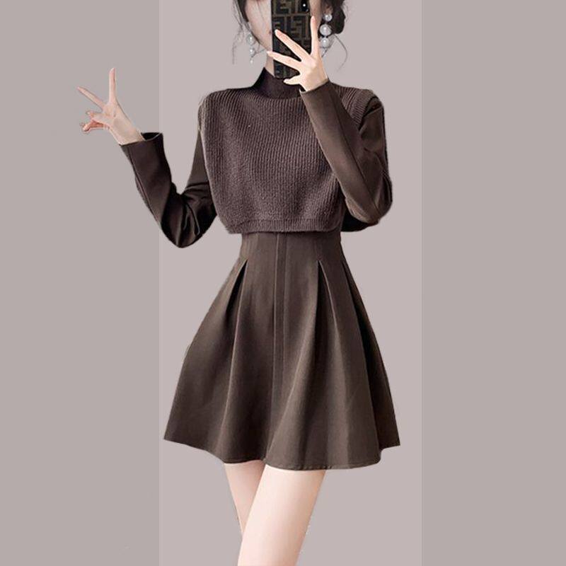 御姐风气质收腰连衣裙女秋冬新款高领针织披肩西装短裙两件套