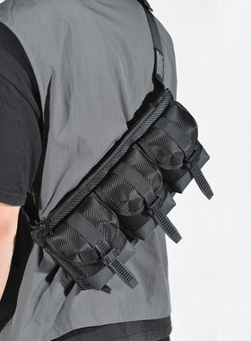 潮牌机能风斜挎包男包工装腰包街头日系ins潮个性单肩背包小胸包