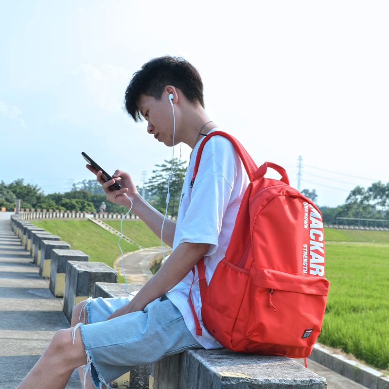 韩版休闲简约高中大学生双肩书包