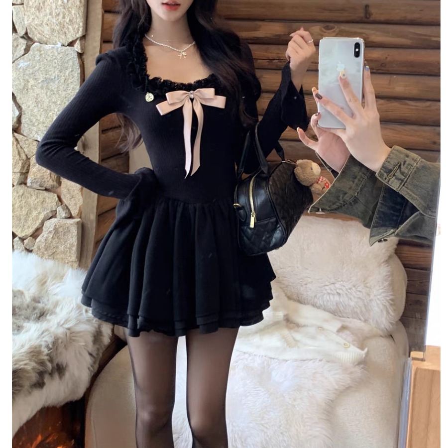 温柔风甜美漂亮独特蓬蓬短裙女秋收腰显瘦千金蕾丝拼接针织连衣裙