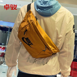 耐克NIKE休闲运动腰包男女胸包王一博同款 790 大斜挎单肩包BA5751