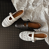 玛丽珍鞋 Sam 饰镂空浅口芭蕾平底鞋 法式 Weitzman女鞋 一字带卡扣装