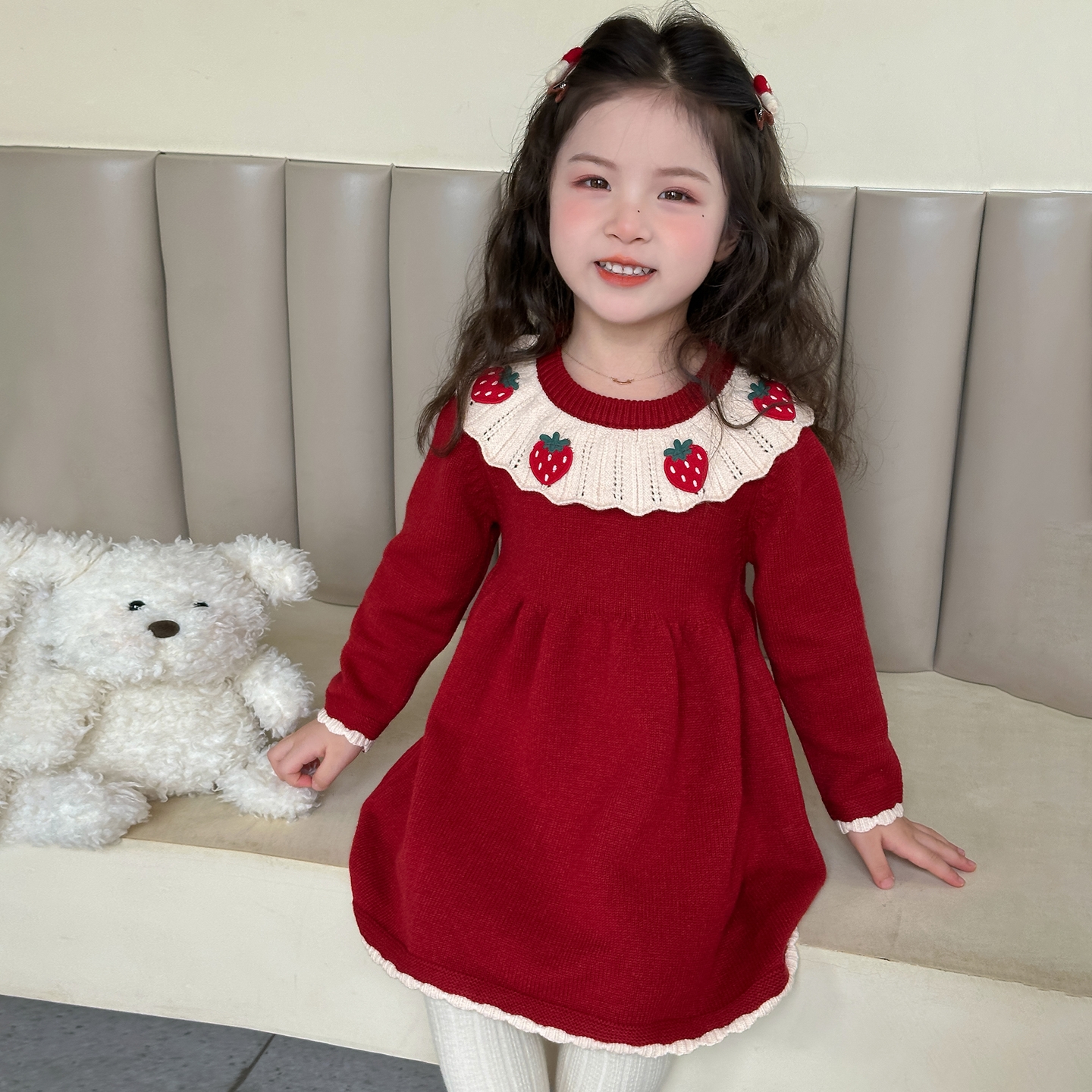 女童针织衫草莓花边领公主连衣裙