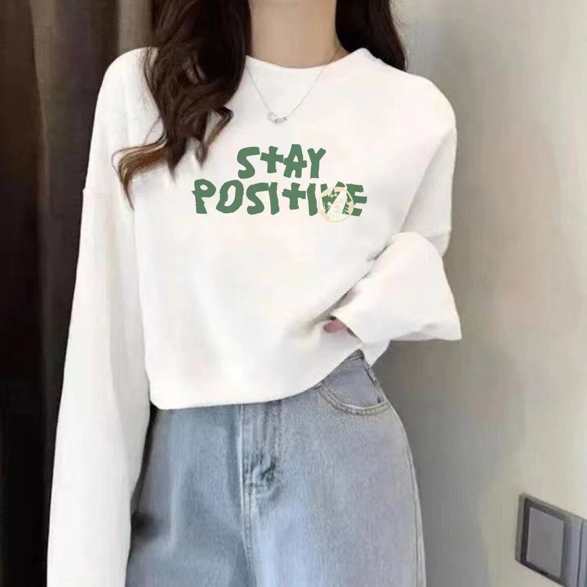 纯棉毛圈短款休闲风白色印花卫衣女长袖宽松圆领套头薄款上衣春秋