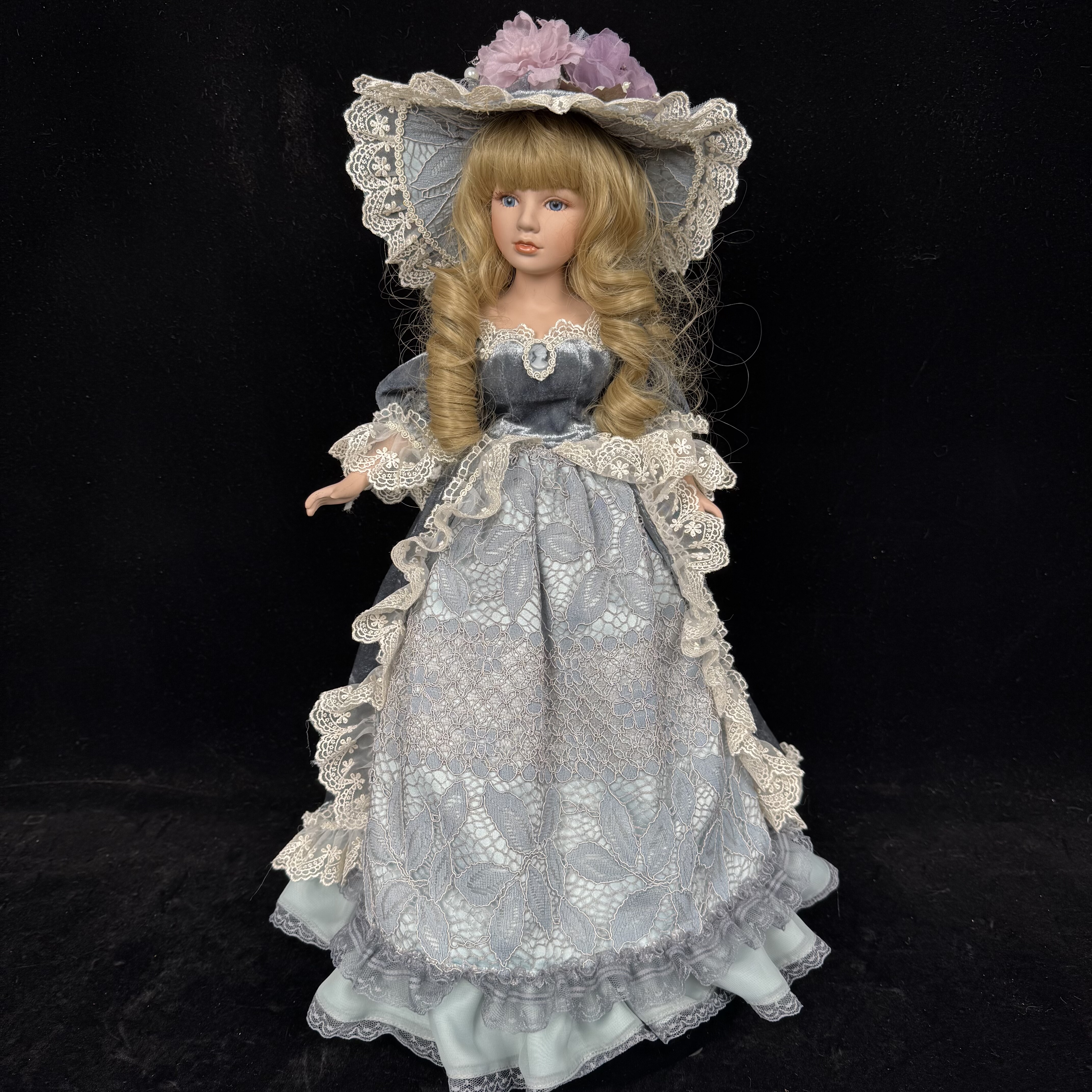 原创陶瓷娃娃仿真洋娃娃换装娃娃节日礼物家居摆件陪伴玩偶