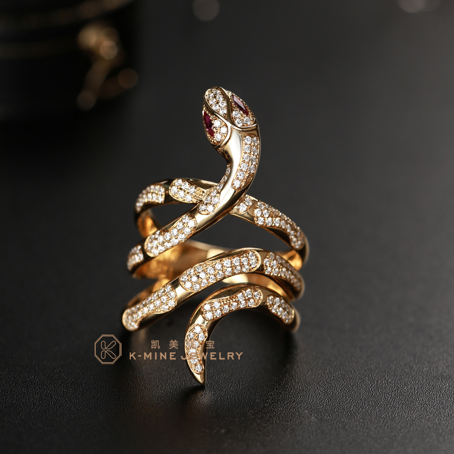 凯美珠宝18K金红宝石钻石野性蛇戒设计女戒指帅气时髦古典可定制