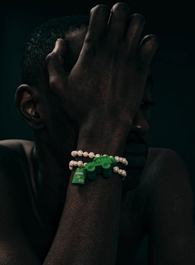 Veert The Icon Car Bracelet 珍珠手链