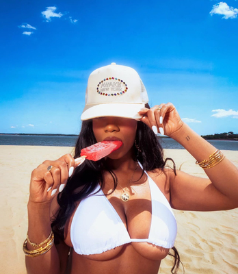 AWAKE NY Gem Trucker Hat宝石镶嵌网眼帽子