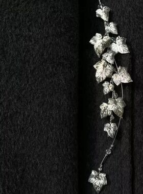 “枝·叶”常春藤胸针肌理清冷感别针精致高级秋冬大衣胸花配饰女