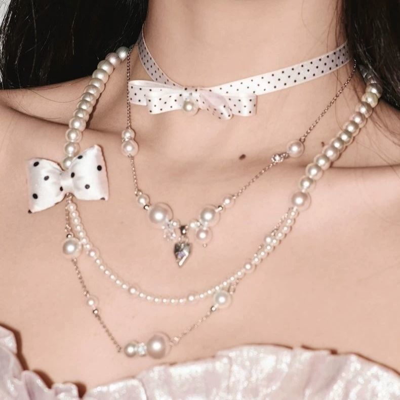 波点控miu系!小众绸缎蝴蝶结少女珍珠项链叠戴长款毛衣链