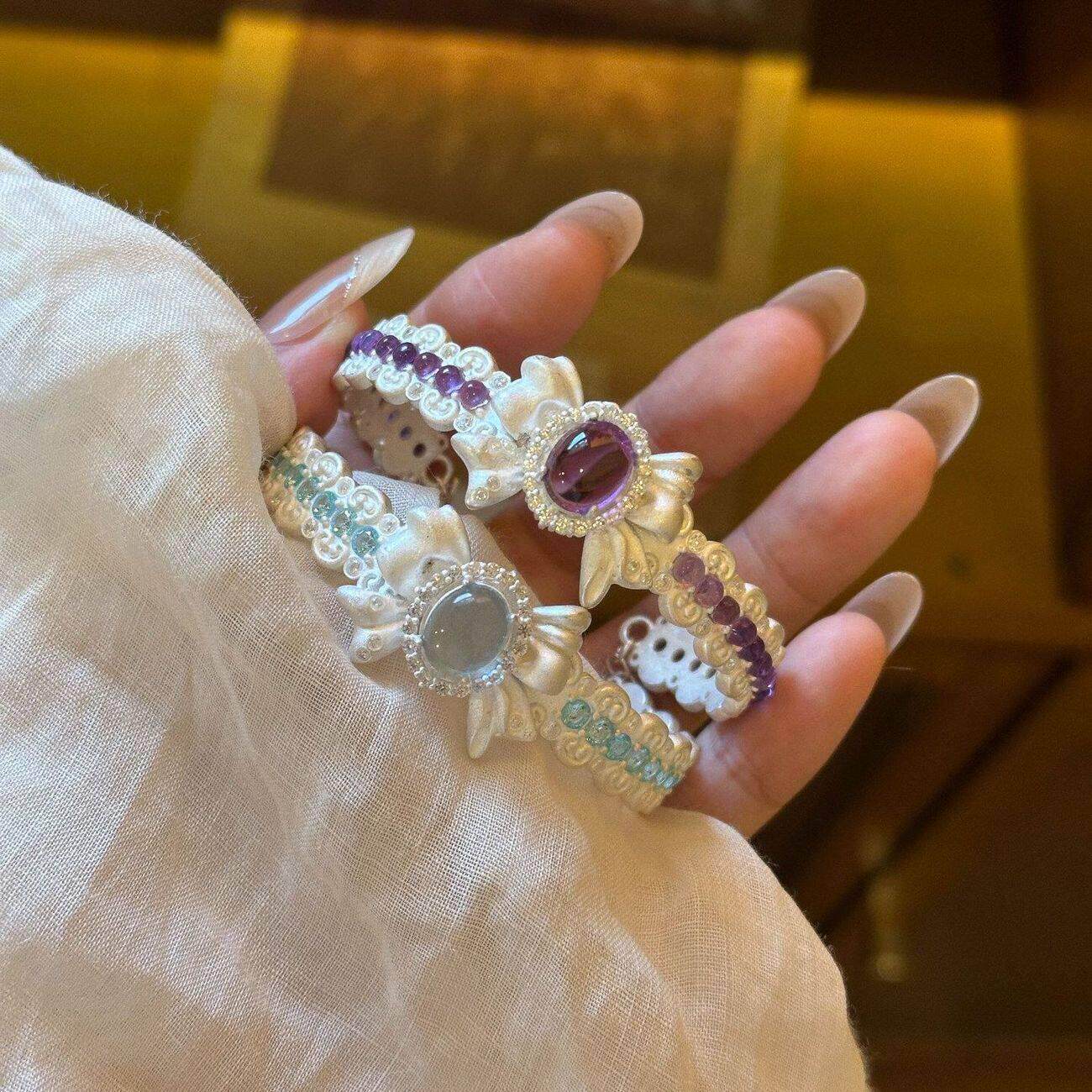 仲夏夜紫银色蝴蝶结手镯2026新款高颜值设计感气质精致手环饰品