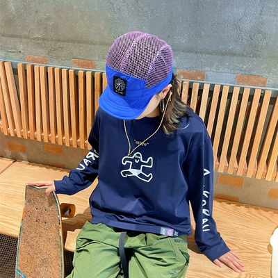 素然新款女干爽滑板胶囊图案T恤