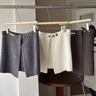 针织毛线高级感屁帘女秋冬韩系时尚百搭保暖腰封叠穿系扣半身裙子