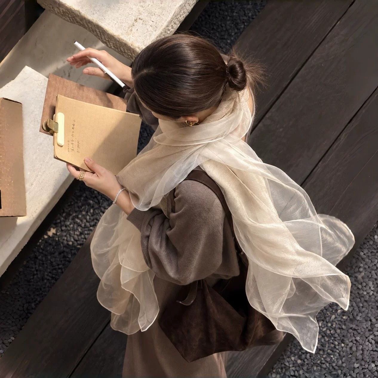 高级感真丝桑蚕丝丝巾女2026新款秋冬季轻薄围巾纱巾百搭披肩外搭